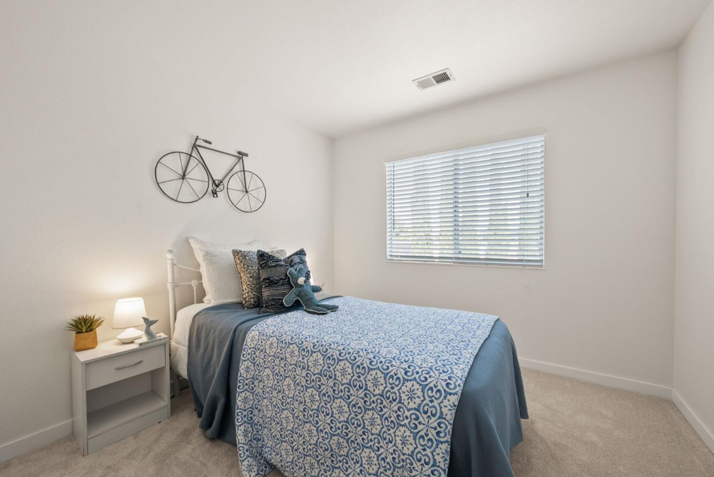 Detail Gallery Image 14 of 41 For 128 Copper Way, Vallejo,  CA 94589 - 4 Beds | 2/1 Baths