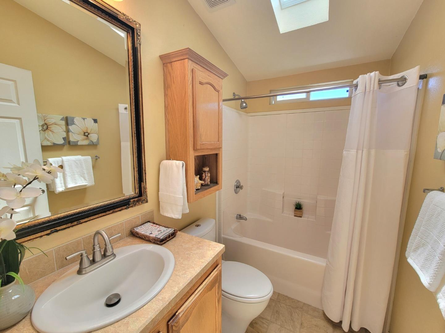 Detail Gallery Image 9 of 19 For 2355 Brommer St #29,  Santa Cruz,  CA 95062 - 2 Beds | 1 Baths