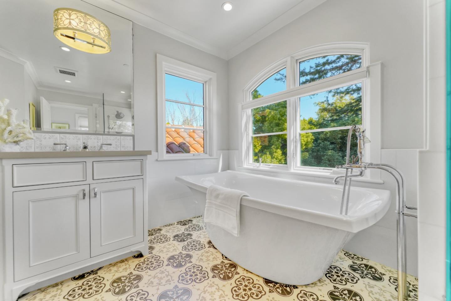 Detail Gallery Image 85 of 100 For 1428 Vancouver Ave, Burlingame,  CA 94010 - 4 Beds | 3/1 Baths