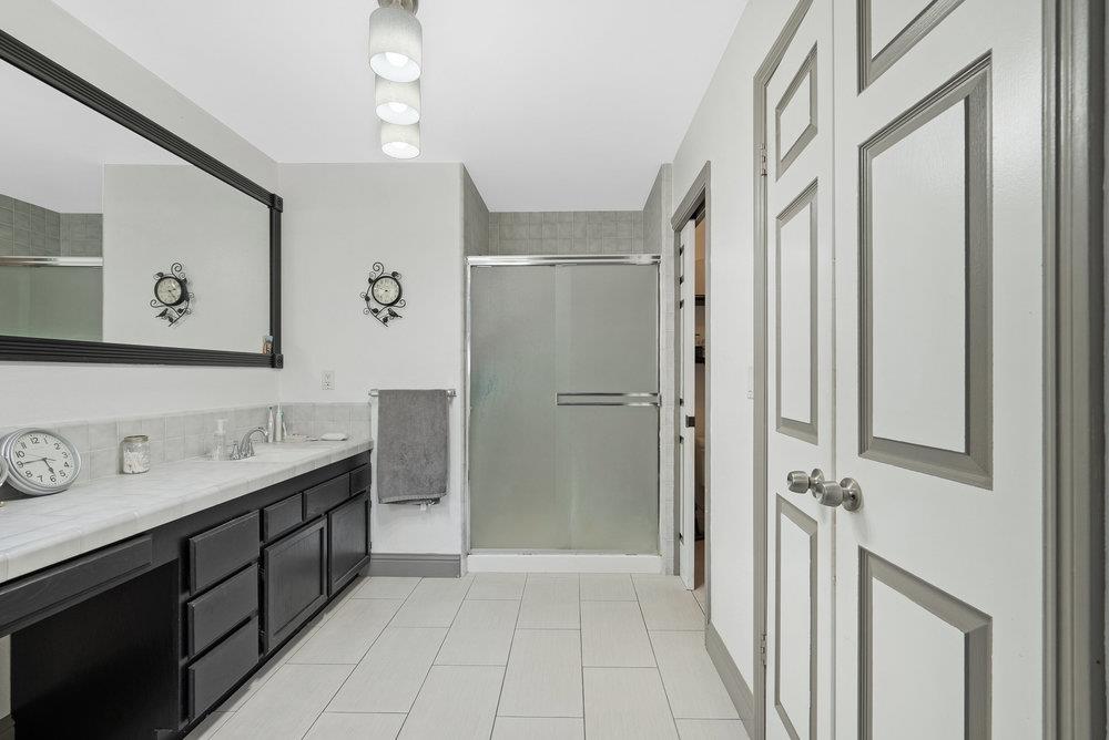 Detail Gallery Image 21 of 33 For 850 Verdun Ave, Hollister,  CA 95023 - 3 Beds | 2/1 Baths