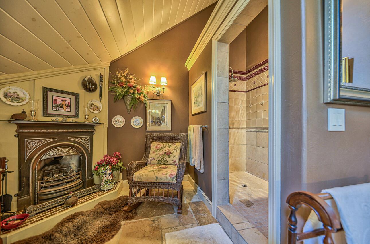 Detail Gallery Image 34 of 67 For 11751 Camino Escondido Rd, Carmel Valley,  CA 93924 - 4 Beds | 3/1 Baths