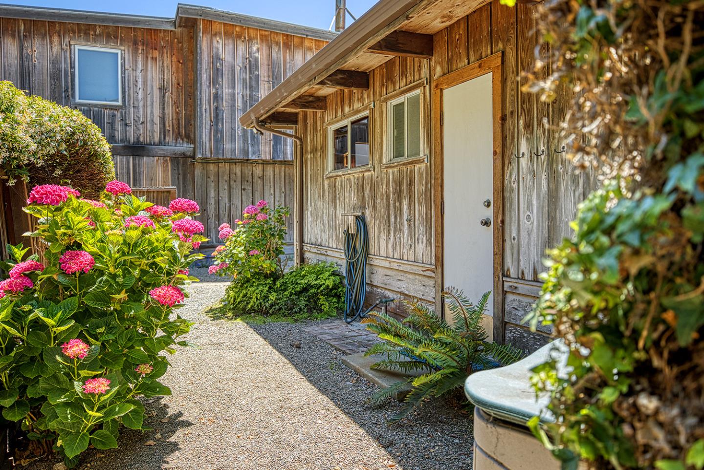 Detail Gallery Image 23 of 28 For 16 Potbelly Beach Rd, Aptos,  CA 95003 - 3 Beds | 1 Baths