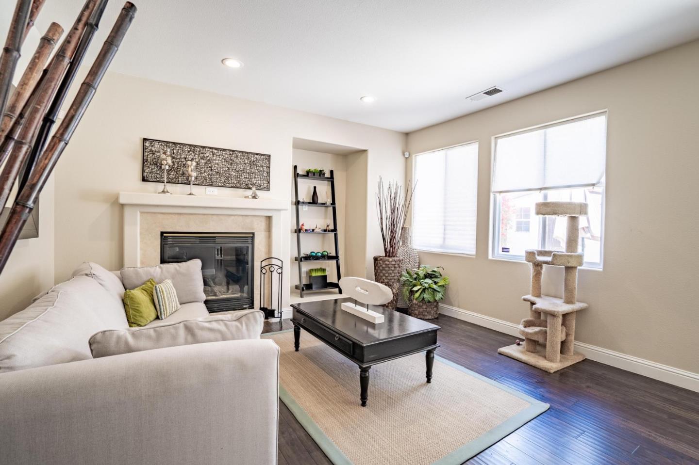 Detail Gallery Image 20 of 71 For 1853 Lancashire, Salinas,  CA 93906 - 4 Beds | 2/1 Baths