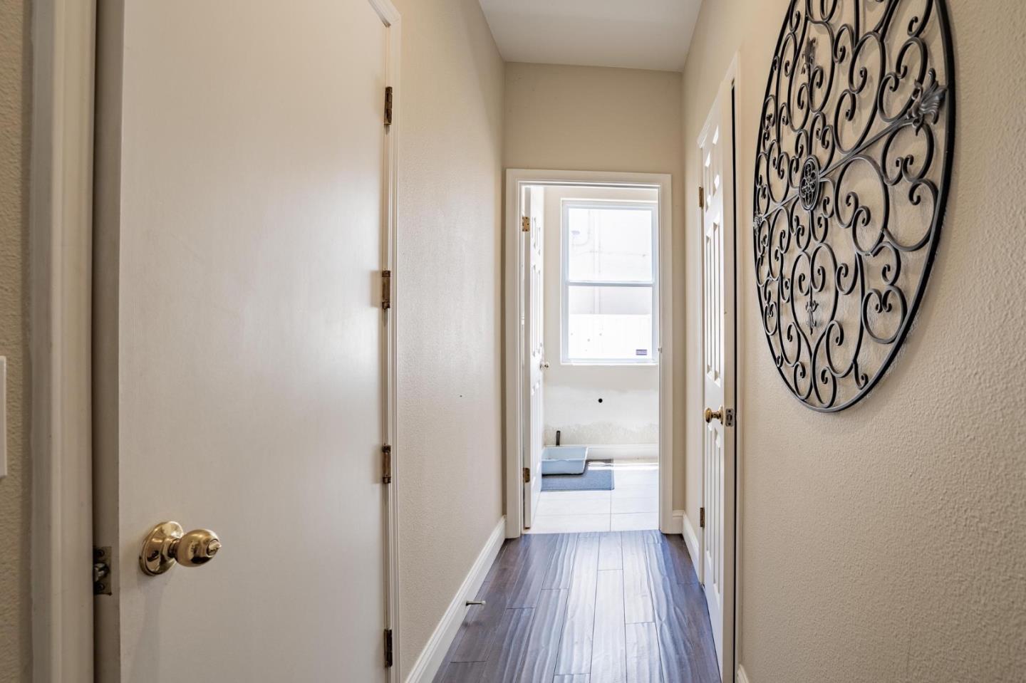 Detail Gallery Image 23 of 71 For 1853 Lancashire, Salinas,  CA 93906 - 4 Beds | 2/1 Baths