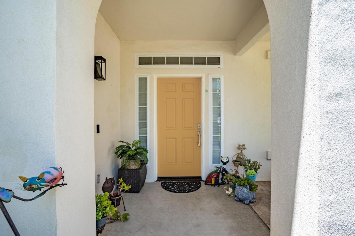 Detail Gallery Image 5 of 71 For 1853 Lancashire, Salinas,  CA 93906 - 4 Beds | 2/1 Baths