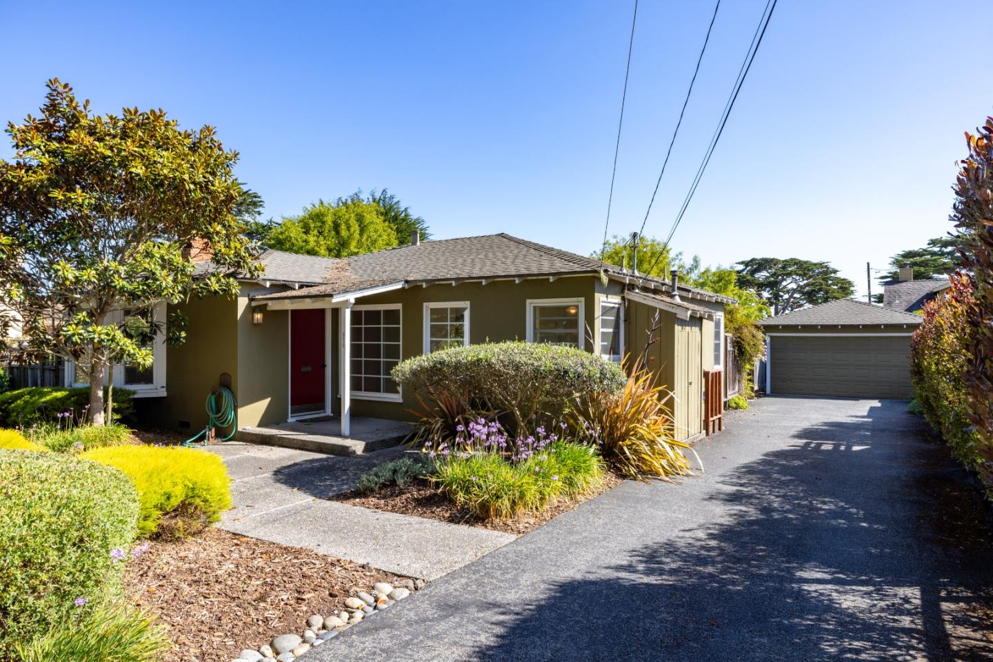 Detail Gallery Image 20 of 46 For 970 Sea Palm Ave, Pacific Grove,  CA 93950 - 2 Beds | 2 Baths