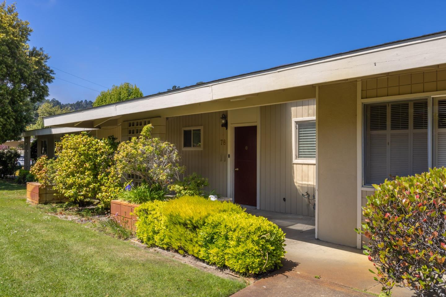 Detail Gallery Image 1 of 18 For 78 Hacienda Carmel, Carmel,  CA 93923 - 2 Beds | 1 Baths