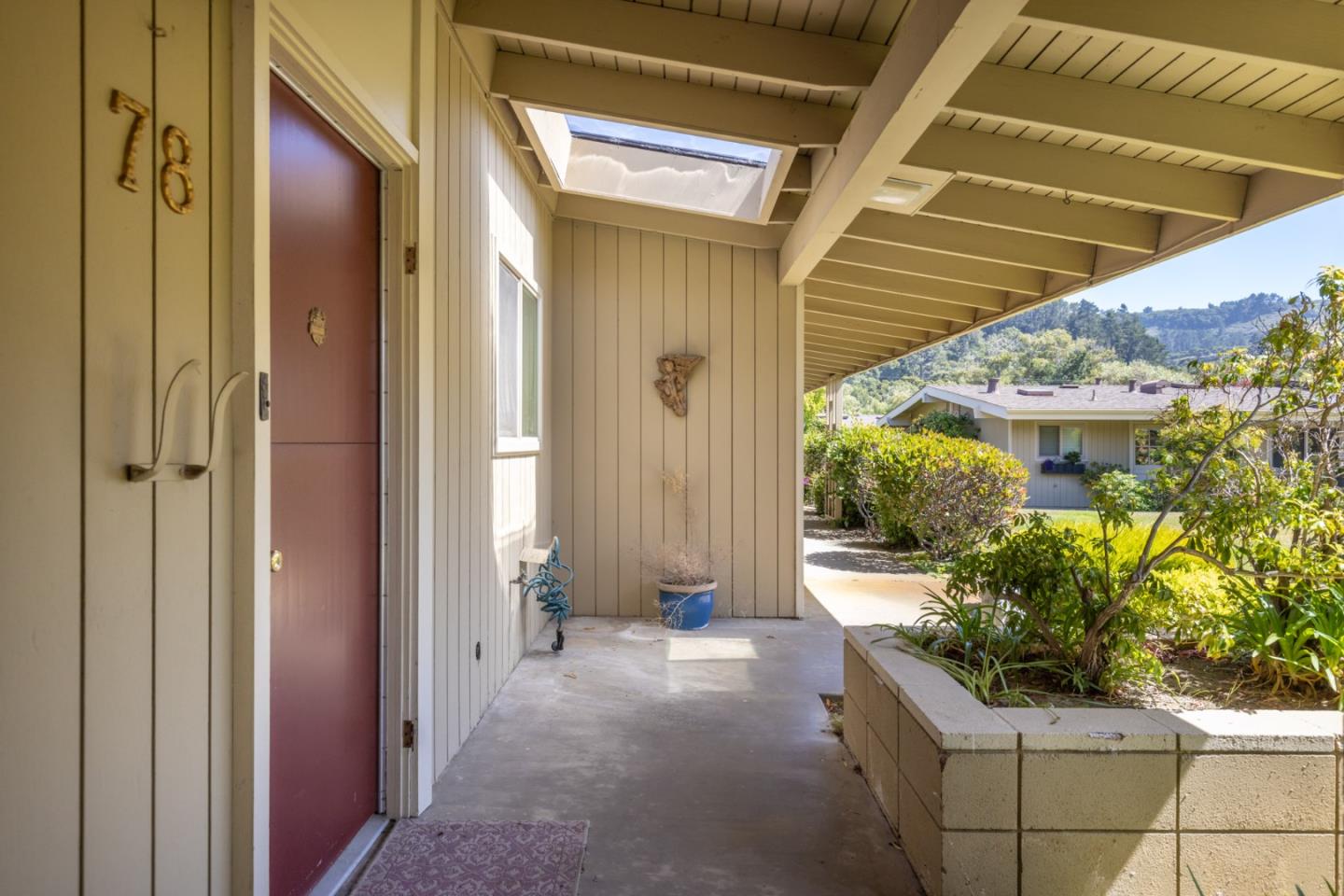 Detail Gallery Image 3 of 18 For 78 Hacienda Carmel, Carmel,  CA 93923 - 2 Beds | 1 Baths