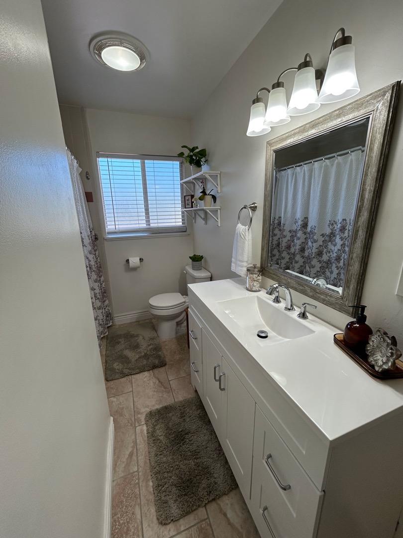 Detail Gallery Image 14 of 26 For 62 Saint Francis Way, Salinas,  CA 93906 - 3 Beds | 1/1 Baths