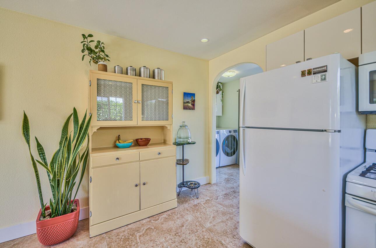 Detail Gallery Image 15 of 43 For 9450 Pollock Ln, Salinas,  CA 93907 - 2 Beds | 2 Baths