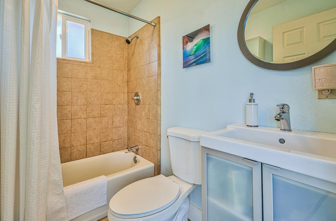 Detail Gallery Image 20 of 43 For 9450 Pollock Ln, Salinas,  CA 93907 - 2 Beds | 2 Baths