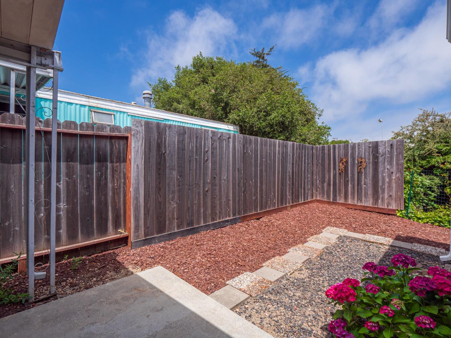 Detail Gallery Image 18 of 23 For 1255 38th Ave #77,  Santa Cruz,  CA 95062 - 1 Beds | 1 Baths