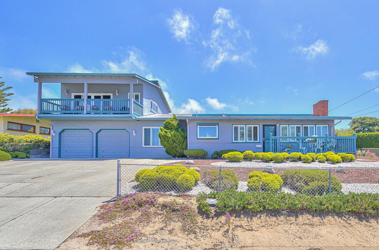 Detail Gallery Image 1 of 1 For 1950 Luzern St, Seaside,  CA 93955 - 3 Beds | 2 Baths