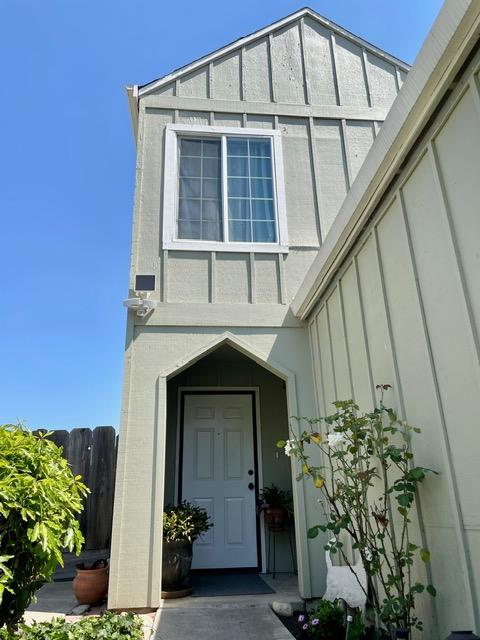 Detail Gallery Image 3 of 25 For 2046 Santa Rita St, Salinas,  CA 93906 - 3 Beds | 2 Baths