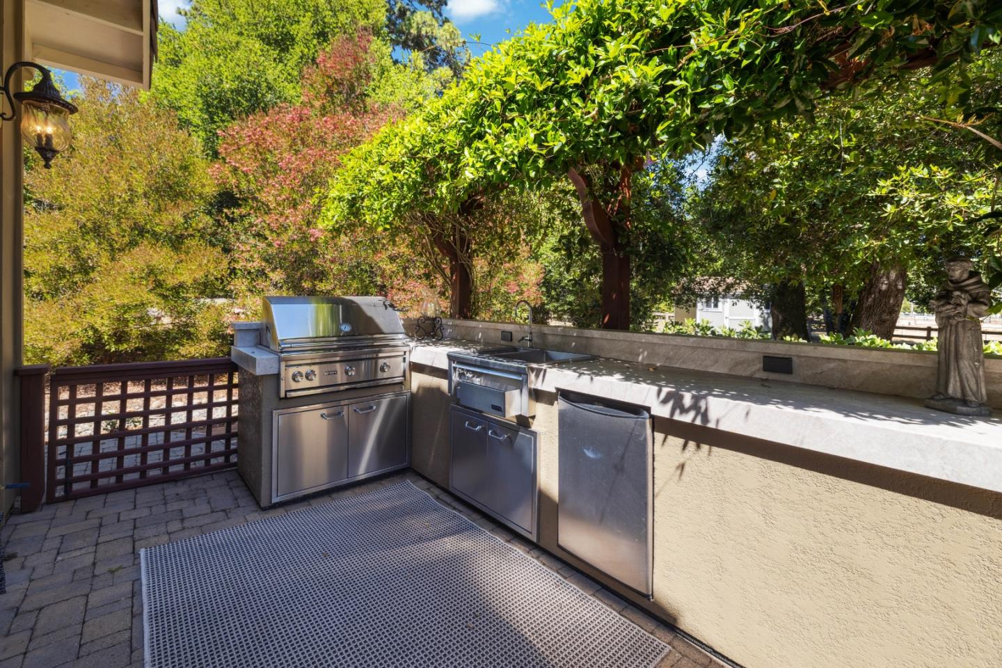 Detail Gallery Image 56 of 115 For 610 Henry Cowell Dr, Santa Cruz,  CA 95060 - 4 Beds | 3/1 Baths