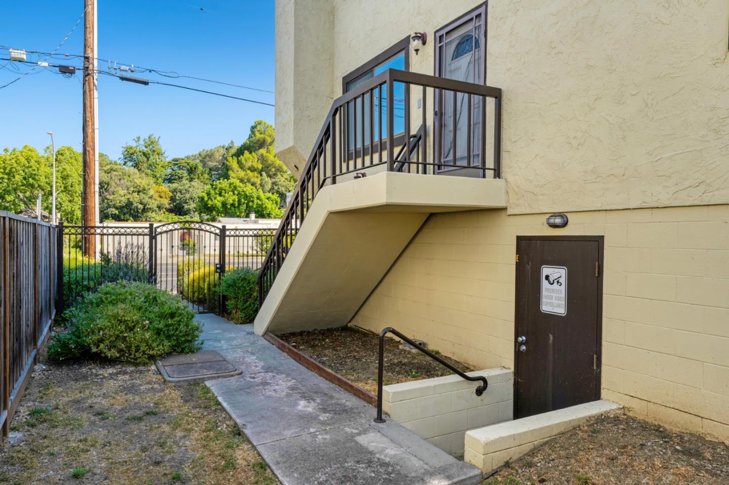 Detail Gallery Image 28 of 32 For 880 N Winchester Blvd #100,  Santa Clara,  CA 95050 - 2 Beds | 1/1 Baths