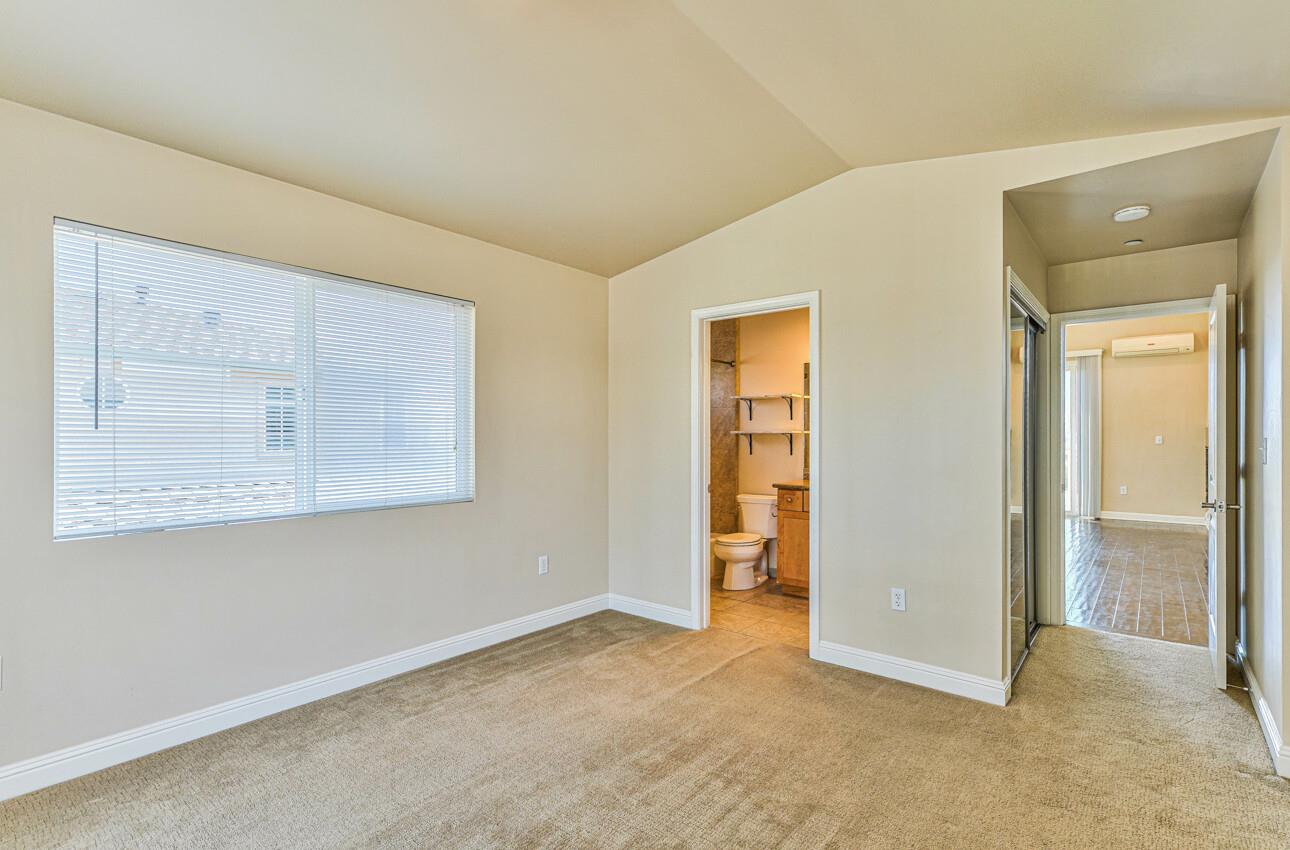 Detail Gallery Image 11 of 26 For 1289 Waring St, Seaside,  CA 93955 - 2 Beds | 2 Baths