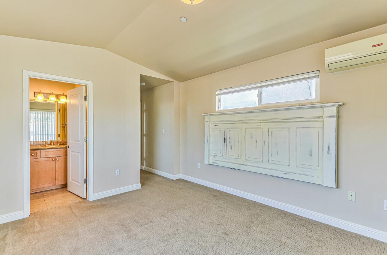 Detail Gallery Image 12 of 26 For 1289 Waring St, Seaside,  CA 93955 - 2 Beds | 2 Baths