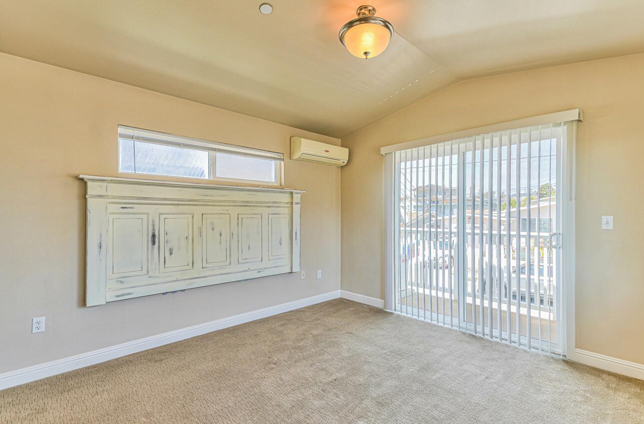 Detail Gallery Image 13 of 26 For 1289 Waring St, Seaside,  CA 93955 - 2 Beds | 2 Baths