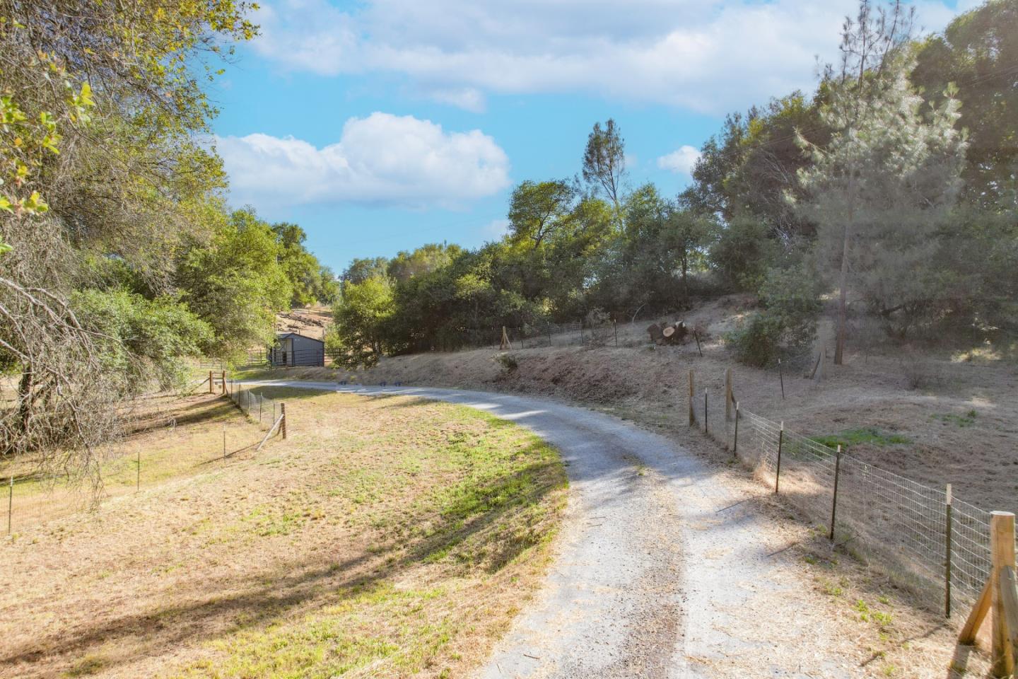 Detail Gallery Image 3 of 74 For 4785 Meadowview Acres Ct, Cool,  CA 95614 - 3 Beds | 2 Baths