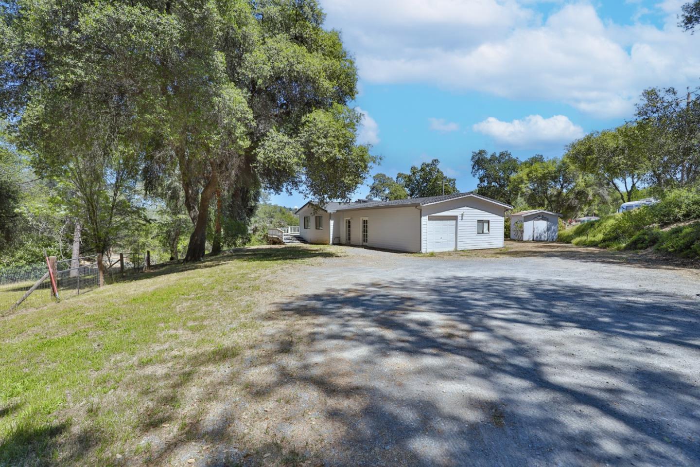 Detail Gallery Image 8 of 74 For 4785 Meadowview Acres Ct, Cool,  CA 95614 - 3 Beds | 2 Baths