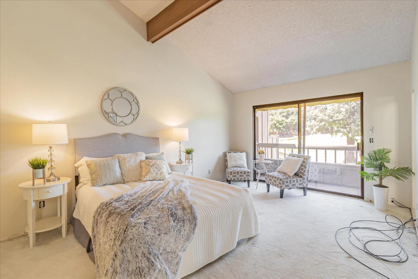 Detail Gallery Image 18 of 36 For 544 Sand Hill Cir, Menlo Park,  CA 94025 - 3 Beds | 2/1 Baths