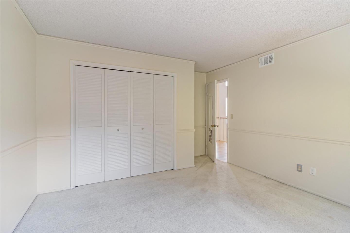 Detail Gallery Image 23 of 36 For 544 Sand Hill Cir, Menlo Park,  CA 94025 - 3 Beds | 2/1 Baths