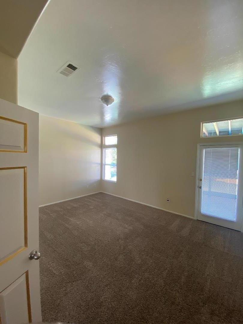 Detail Gallery Image 6 of 8 For 11208 Fangio Ct, Bakersfield,  CA 93306 - 3 Beds | 2 Baths