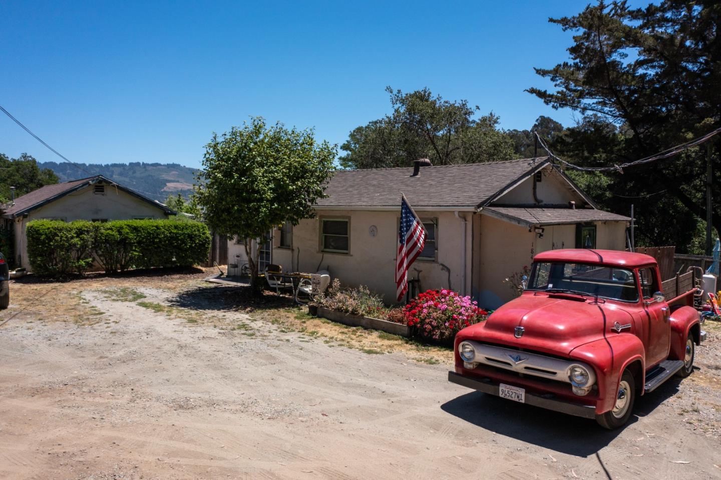 Detail Gallery Image 5 of 13 For 184 School Way, Corralitos,  CA 95076 - 4 Beds | 2 Baths