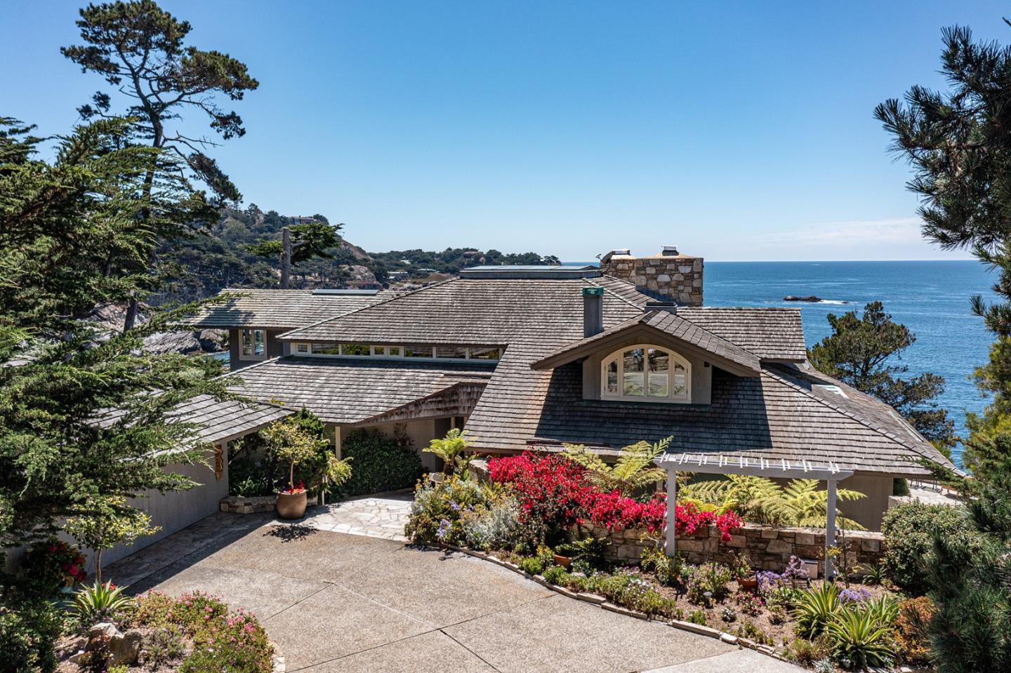 Detail Gallery Image 8 of 31 For 237 Highway 1, Carmel,  CA 93923 - 5 Beds | 5/1 Baths