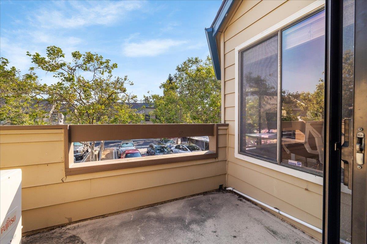 Detail Gallery Image 15 of 38 For 102 Harbor Seal Ct #20-1,  San Mateo,  CA 94404 - 3 Beds | 2/1 Baths