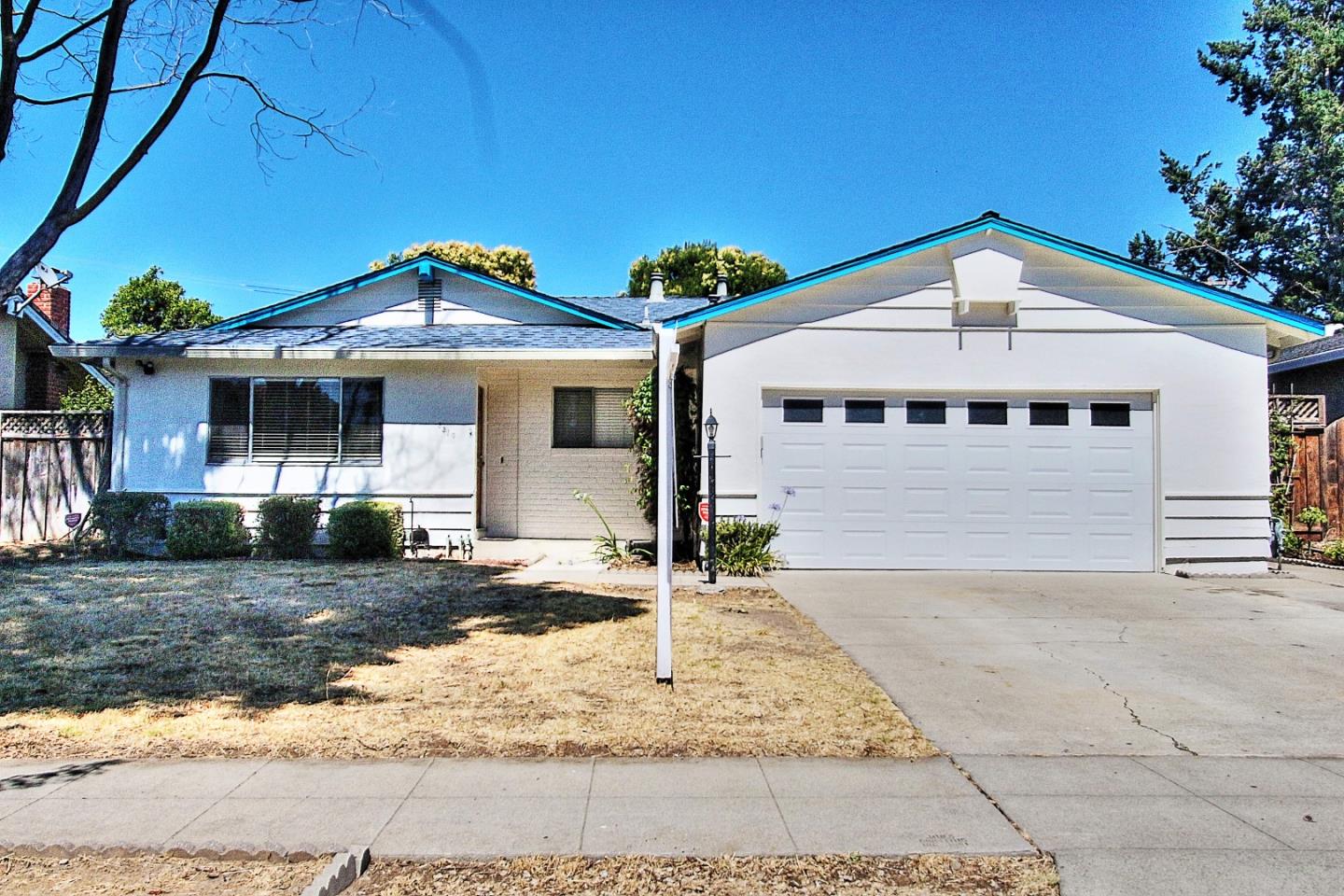 Detail Gallery Image 1 of 1 For 3310 Invicta Way, San Jose,  CA 95118 - 3 Beds | 2 Baths