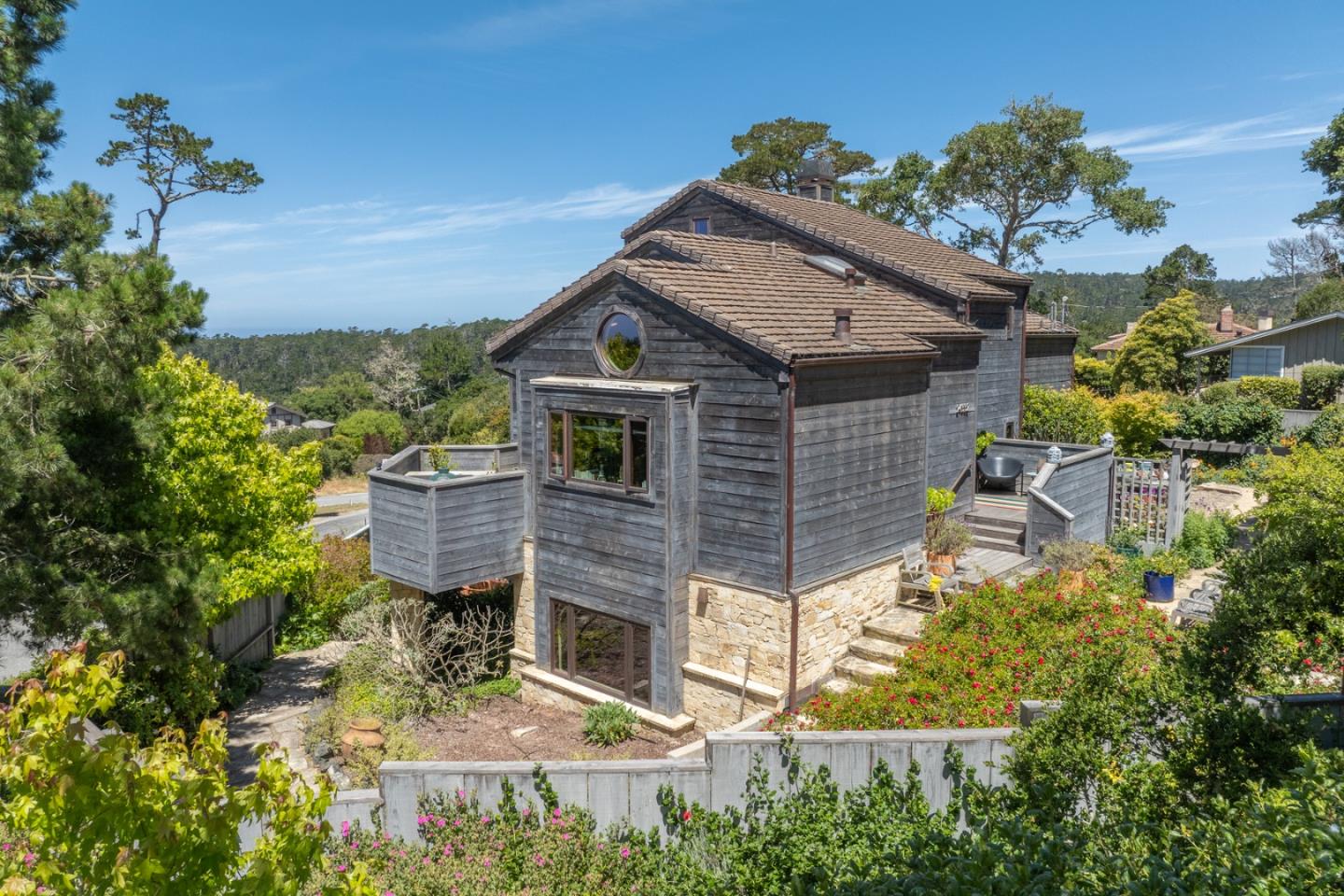 Detail Gallery Image 25 of 29 For 24332 San Juan Rd, Carmel,  CA 93923 - 3 Beds | 2/1 Baths