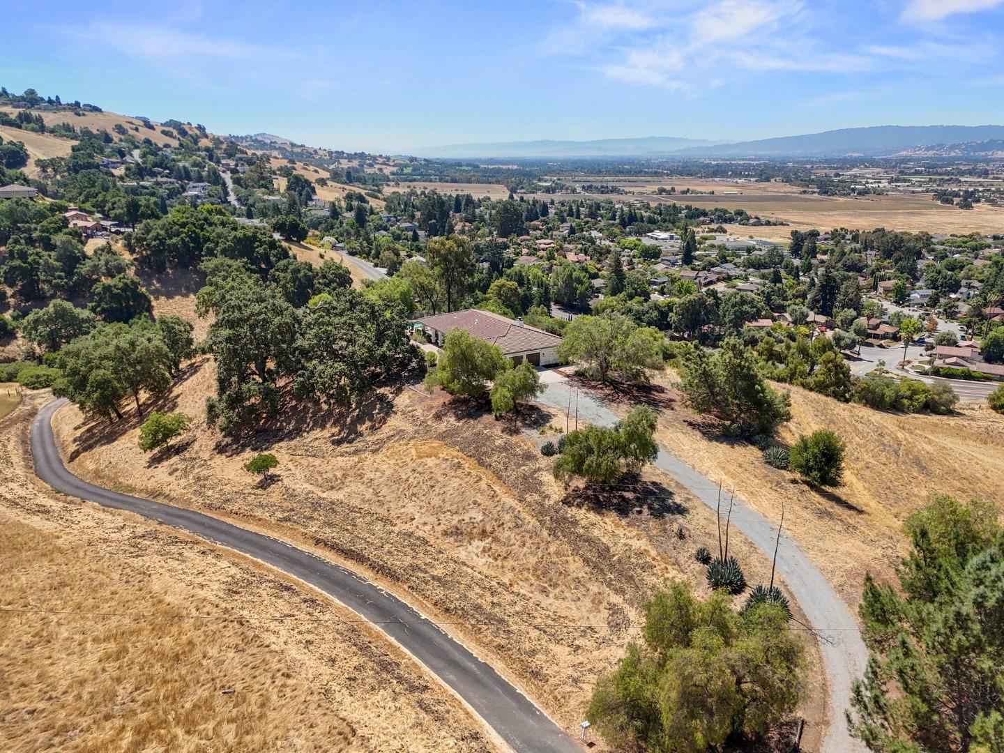 Detail Gallery Image 49 of 66 For 17101 Kruse Ranch Ln, Morgan Hill,  CA 95037 - 4 Beds | 2/1 Baths