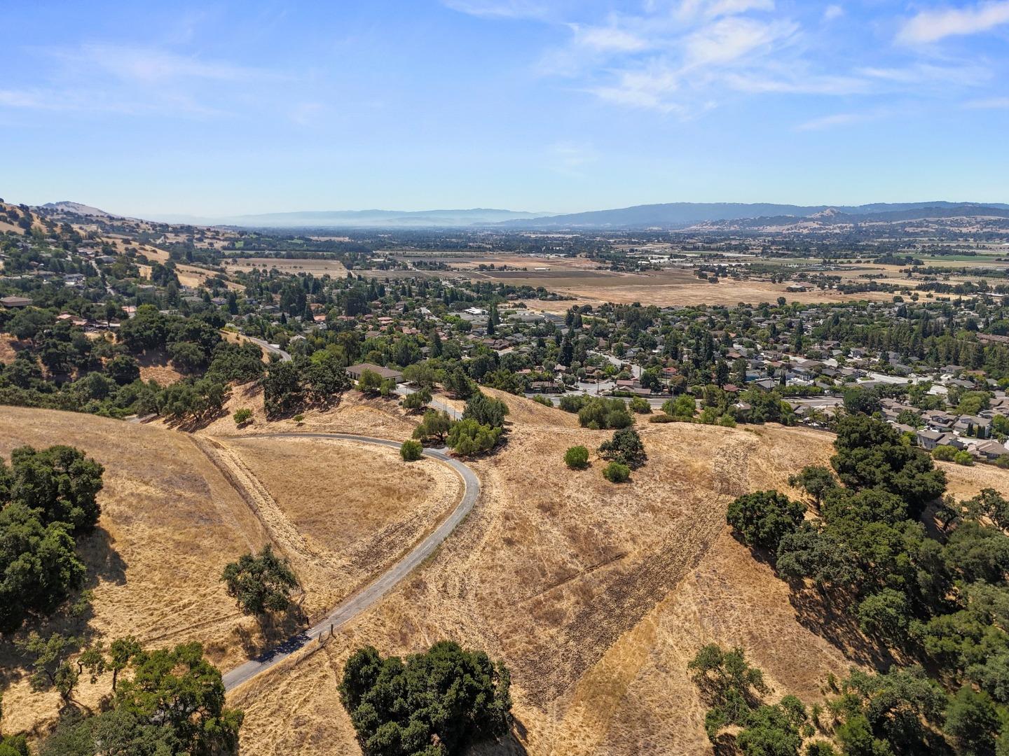 Detail Gallery Image 52 of 66 For 17101 Kruse Ranch Ln, Morgan Hill,  CA 95037 - 4 Beds | 2/1 Baths