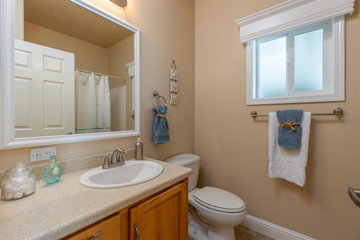 Detail Gallery Image 10 of 17 For 30 Primrose #30,  Aptos,  CA 95003 - 2 Beds | 2 Baths