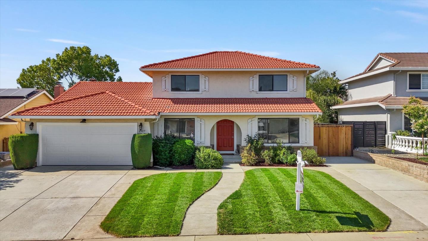 Detail Gallery Image 1 of 1 For 2927 Silver Est, San Jose,  CA 95135 - 4 Beds | 2/1 Baths