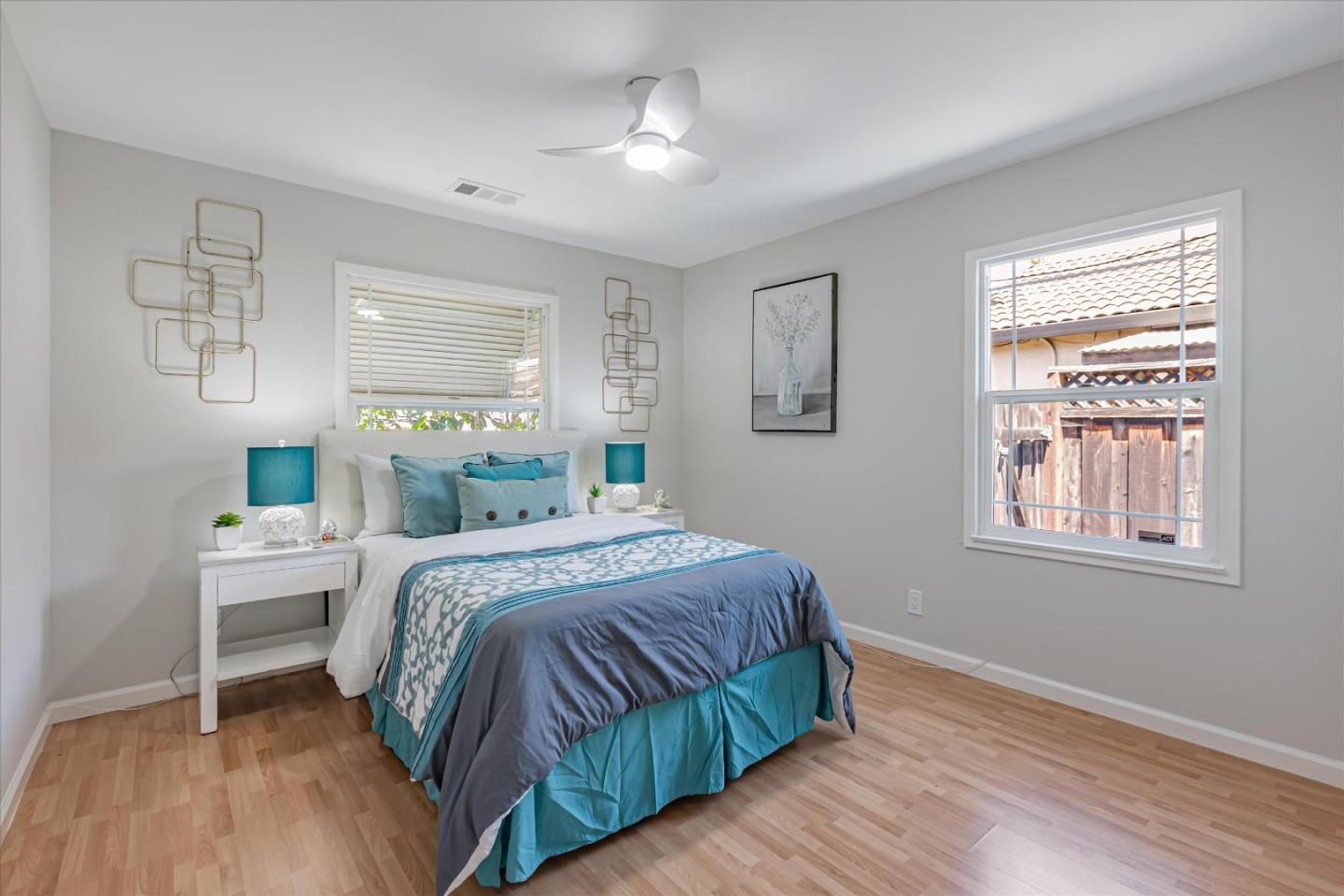 Detail Gallery Image 27 of 43 For 572 Halsey, San Jose,  CA 95128 - 3 Beds | 2 Baths