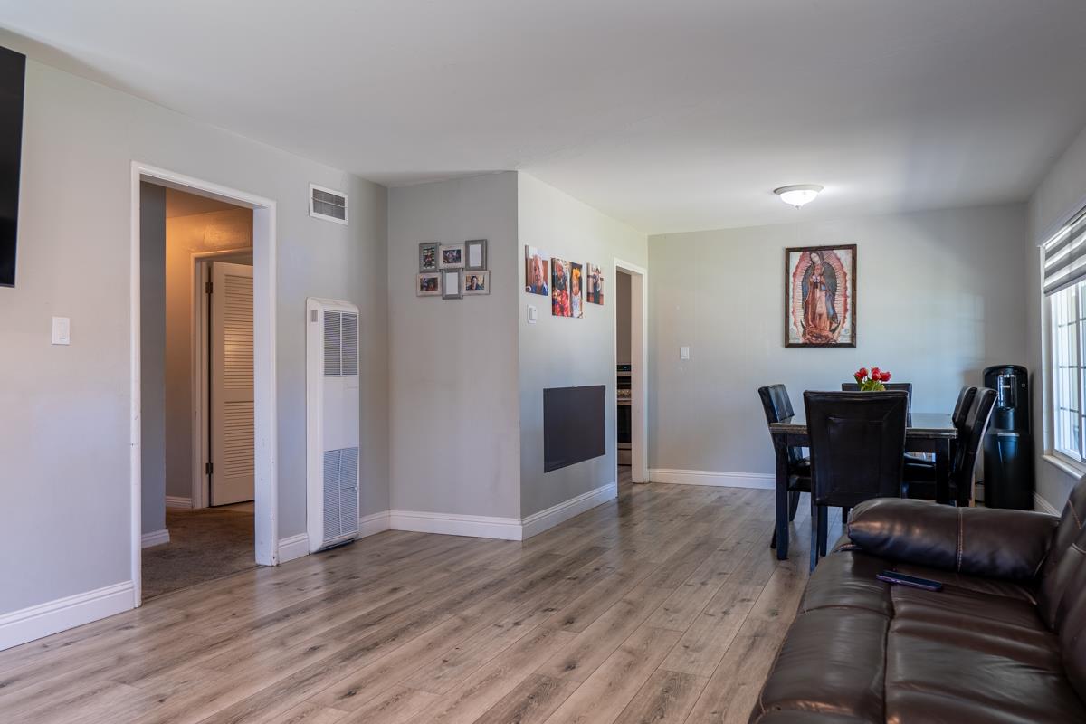 Detail Gallery Image 11 of 32 For 3235 W Euclid, Stockton,  CA 95204 - 3 Beds | 1 Baths