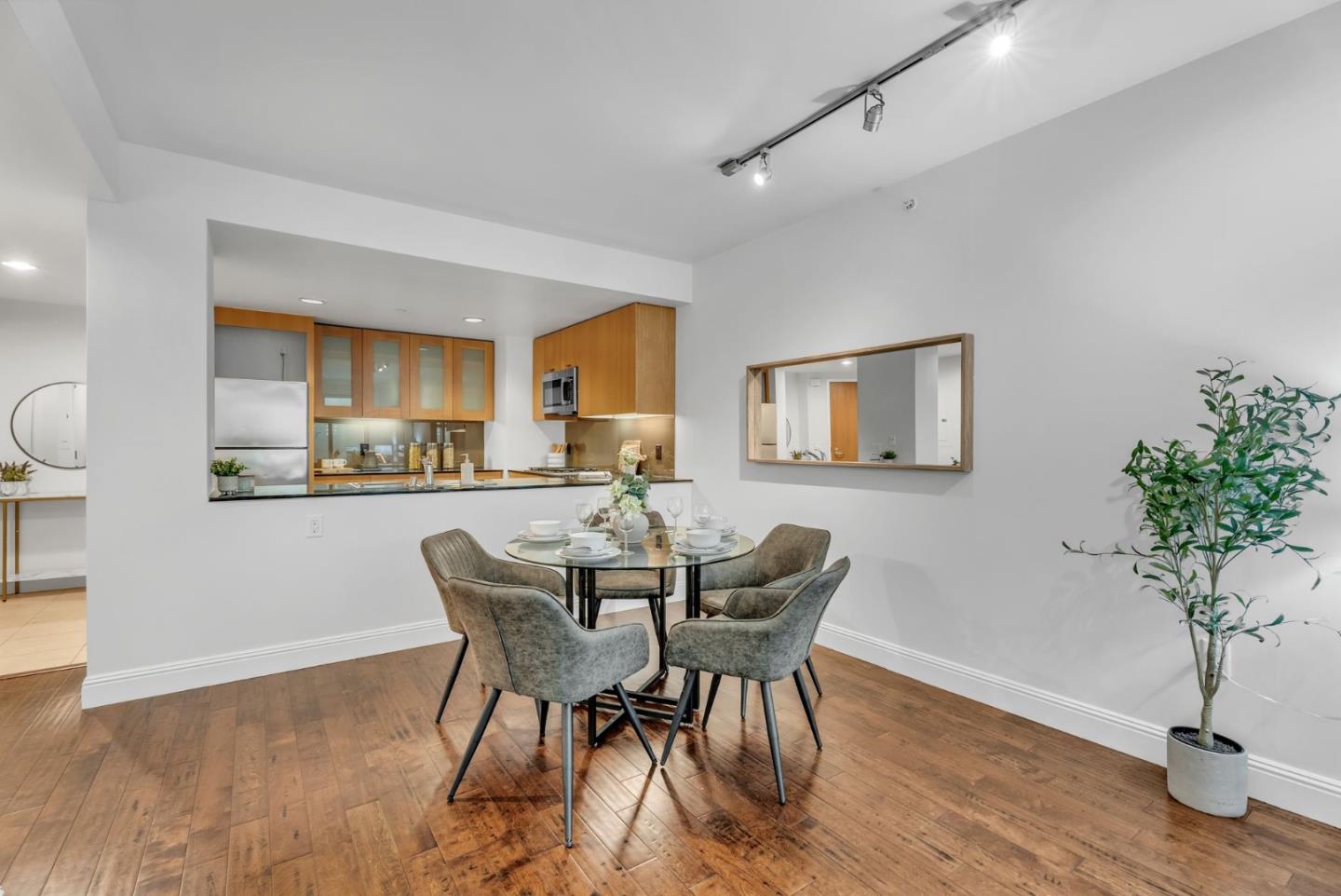 Detail Gallery Image 5 of 55 For 355 1st St #S301,  San Francisco,  CA 94105 - 1 Beds | 1 Baths