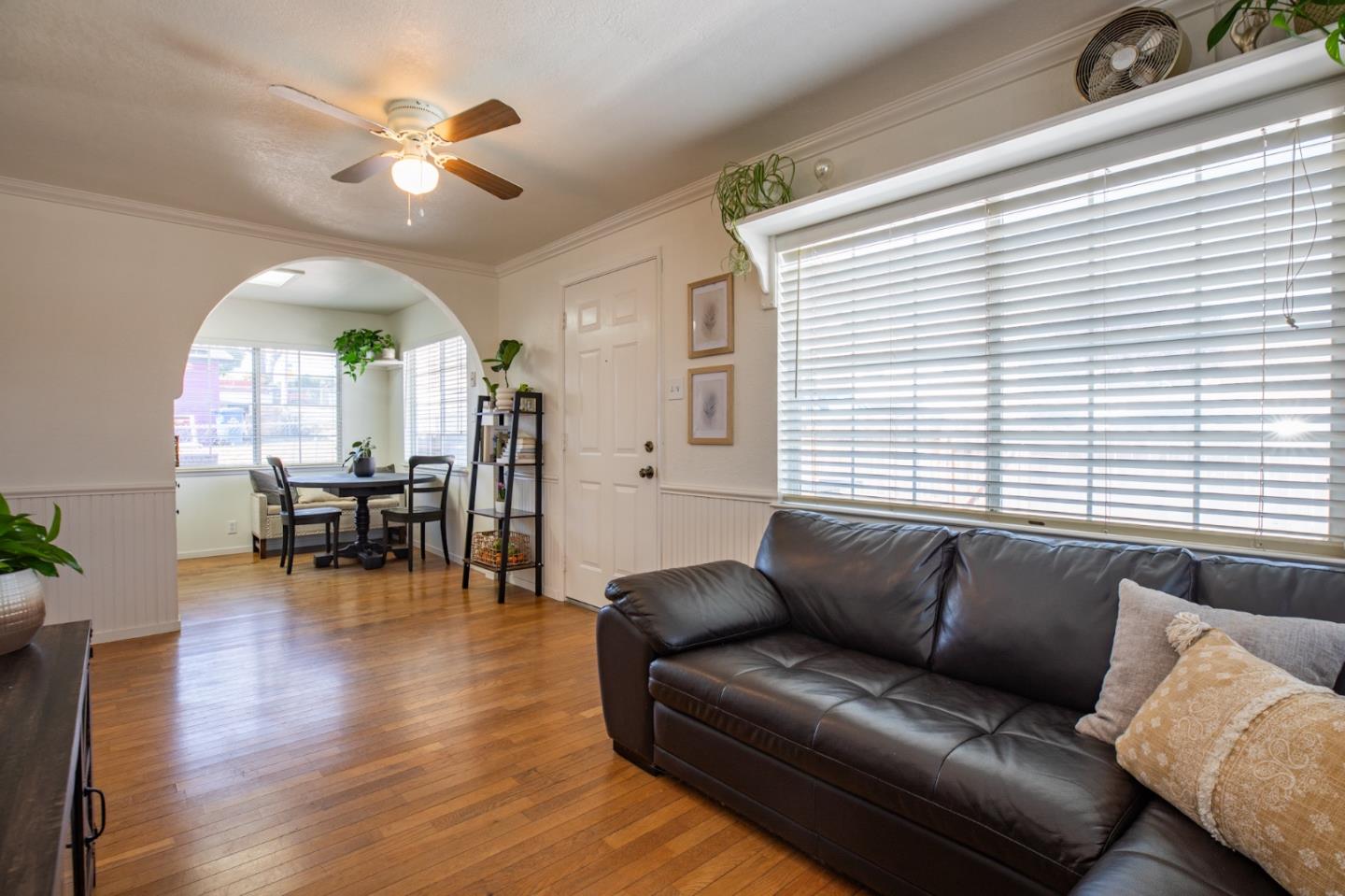 Detail Gallery Image 9 of 38 For 1693 Vallejo St, Seaside,  CA 93955 - 2 Beds | 1 Baths