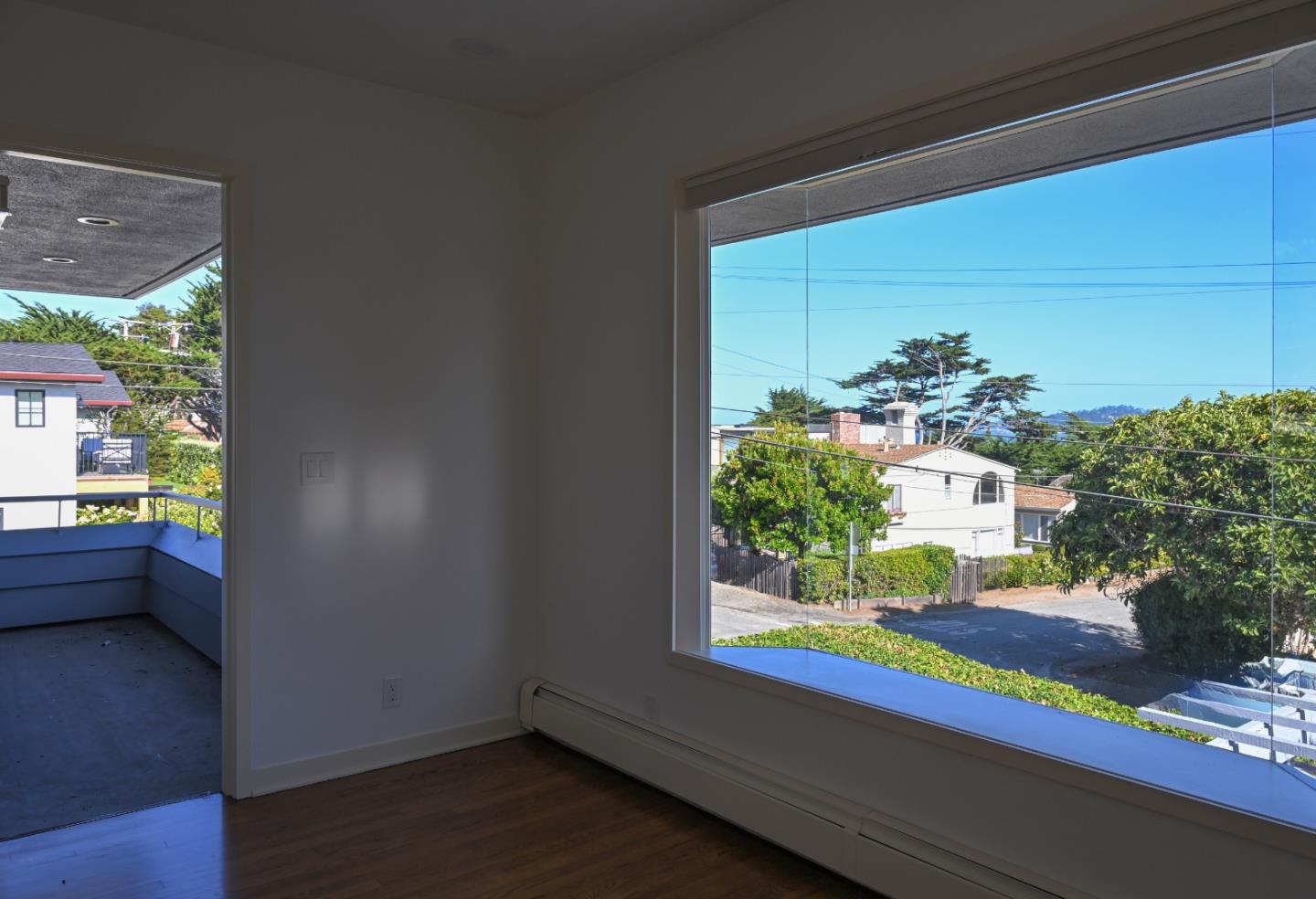 Detail Gallery Image 15 of 40 For 2416 Bay View Ave, Carmel,  CA 93923 - 3 Beds | 4/1 Baths