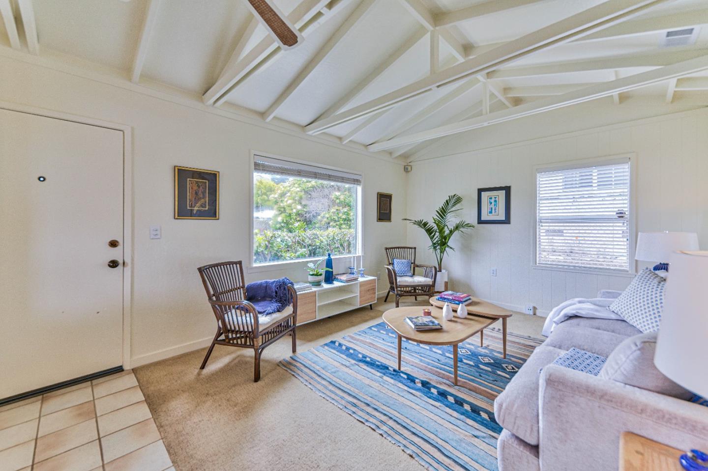 Detail Gallery Image 5 of 32 For 1787 Soto St, Seaside,  CA 93955 - 2 Beds | 1 Baths