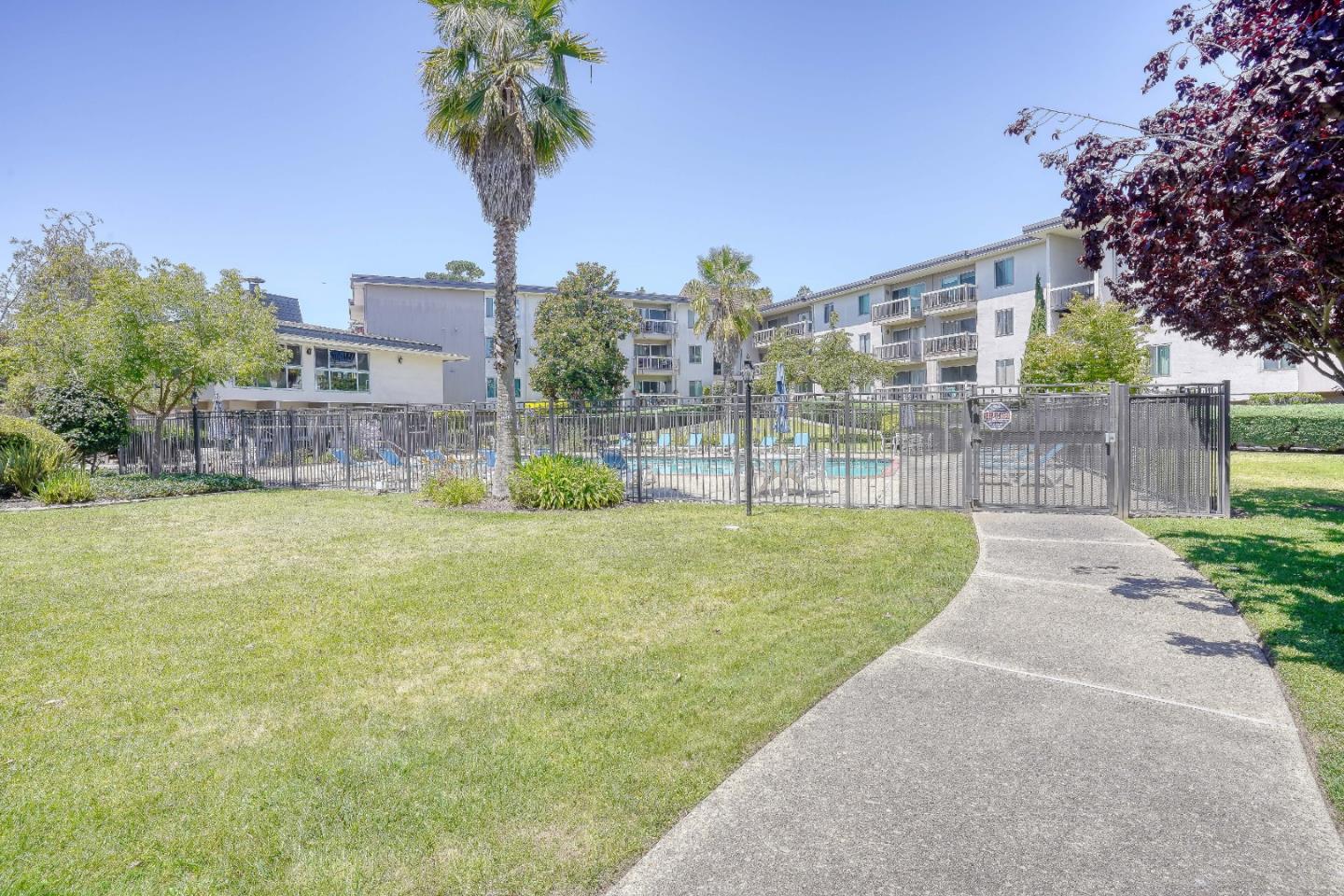 Detail Gallery Image 21 of 26 For 960 Shorepoint Ct #114,  Alameda,  CA 94501 - 1 Beds | 1 Baths