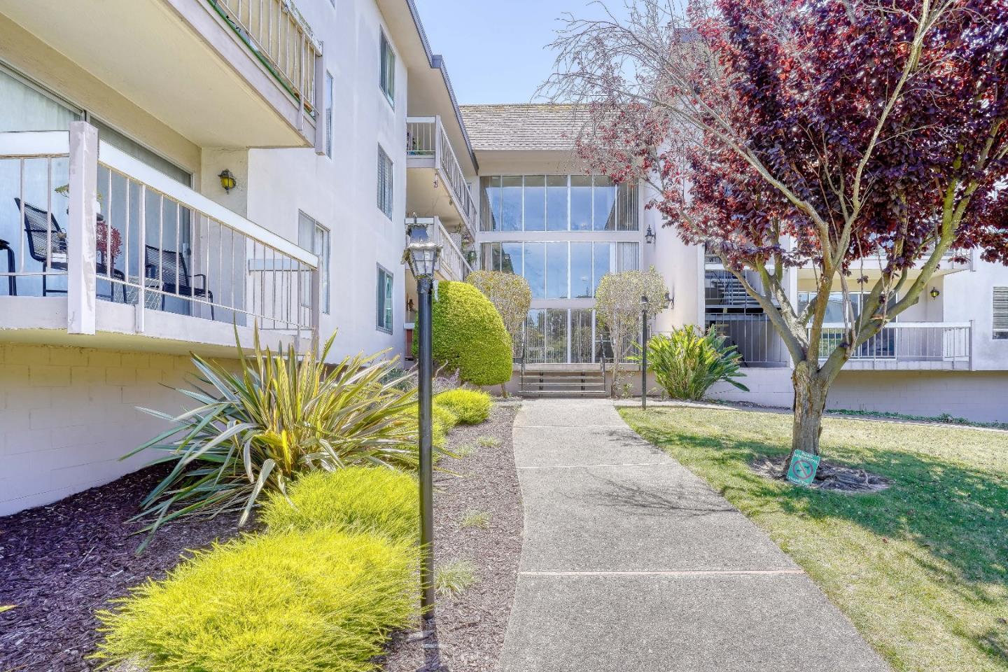 Detail Gallery Image 23 of 26 For 960 Shorepoint Ct #114,  Alameda,  CA 94501 - 1 Beds | 1 Baths