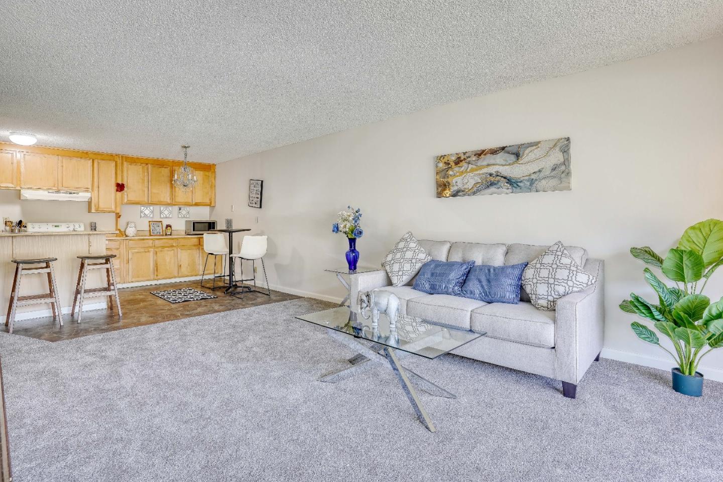 Detail Gallery Image 7 of 26 For 960 Shorepoint Ct #114,  Alameda,  CA 94501 - 1 Beds | 1 Baths