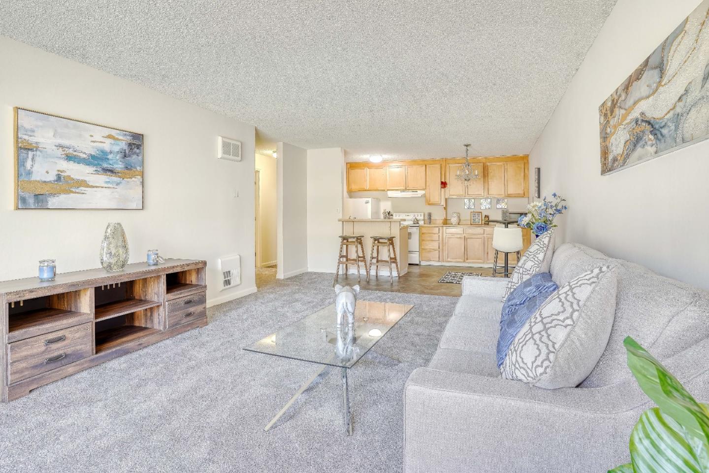 Detail Gallery Image 8 of 26 For 960 Shorepoint Ct #114,  Alameda,  CA 94501 - 1 Beds | 1 Baths