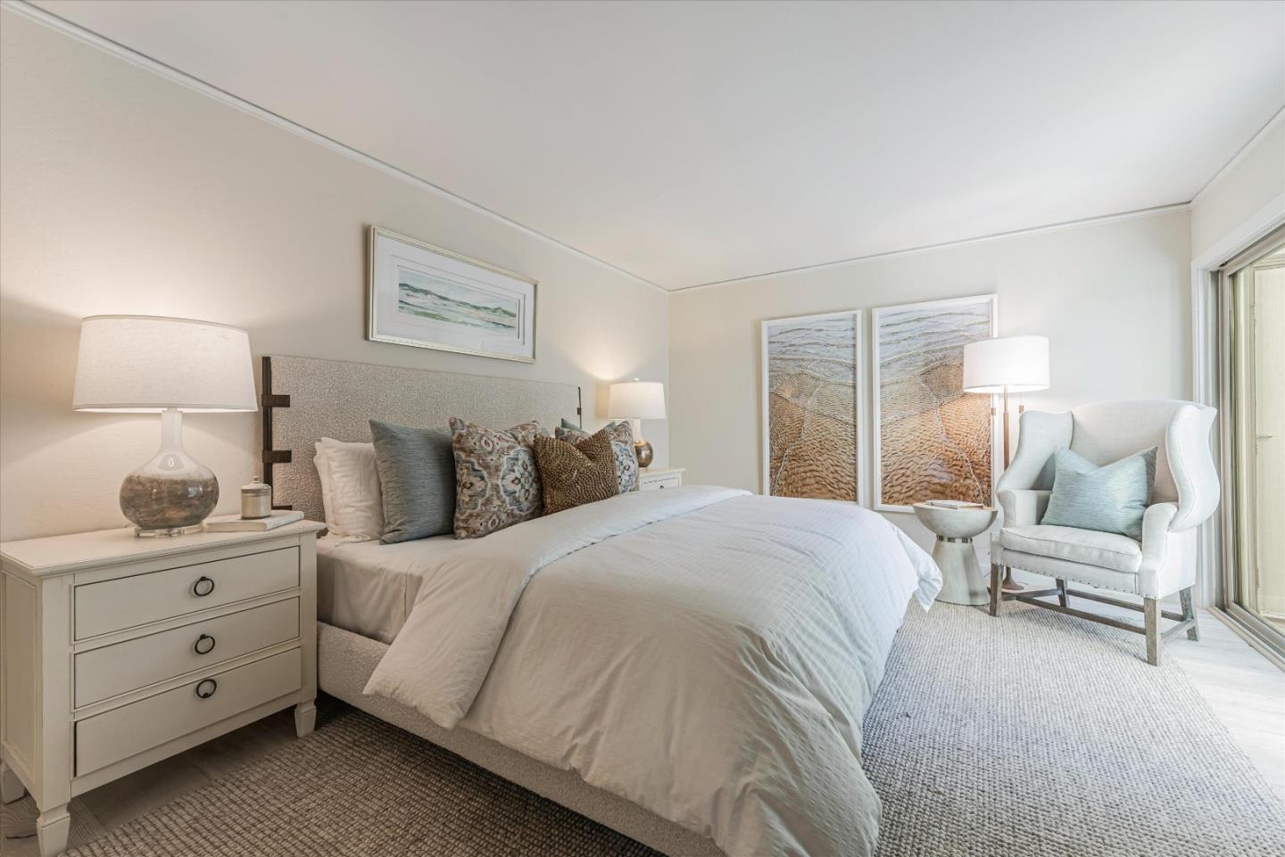 Detail Gallery Image 21 of 69 For 17 Meadow Park Cir, Belmont,  CA 94002 - 2 Beds | 2 Baths