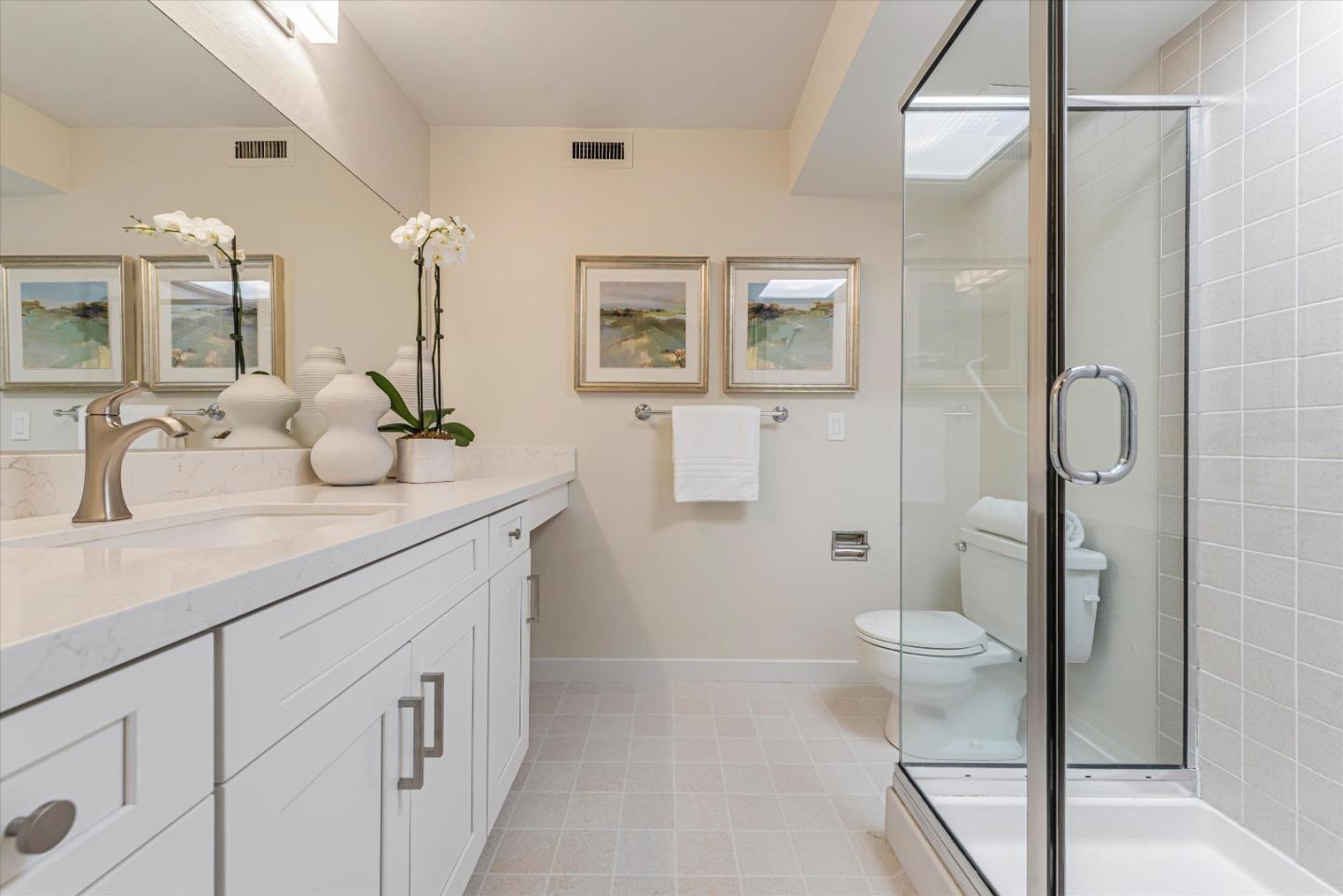 Detail Gallery Image 25 of 69 For 17 Meadow Park Cir, Belmont,  CA 94002 - 2 Beds | 2 Baths