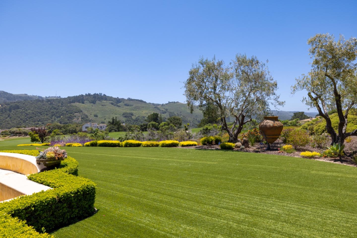 Detail Gallery Image 42 of 52 For 116 via Del Milagro, Monterey,  CA 93940 - 5 Beds | 5/1 Baths